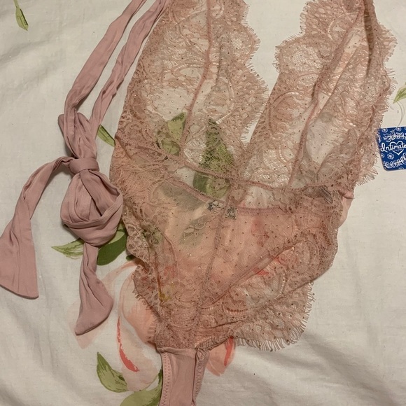 Free People Show Off Bodysuit NWT - Picture 2 of 5